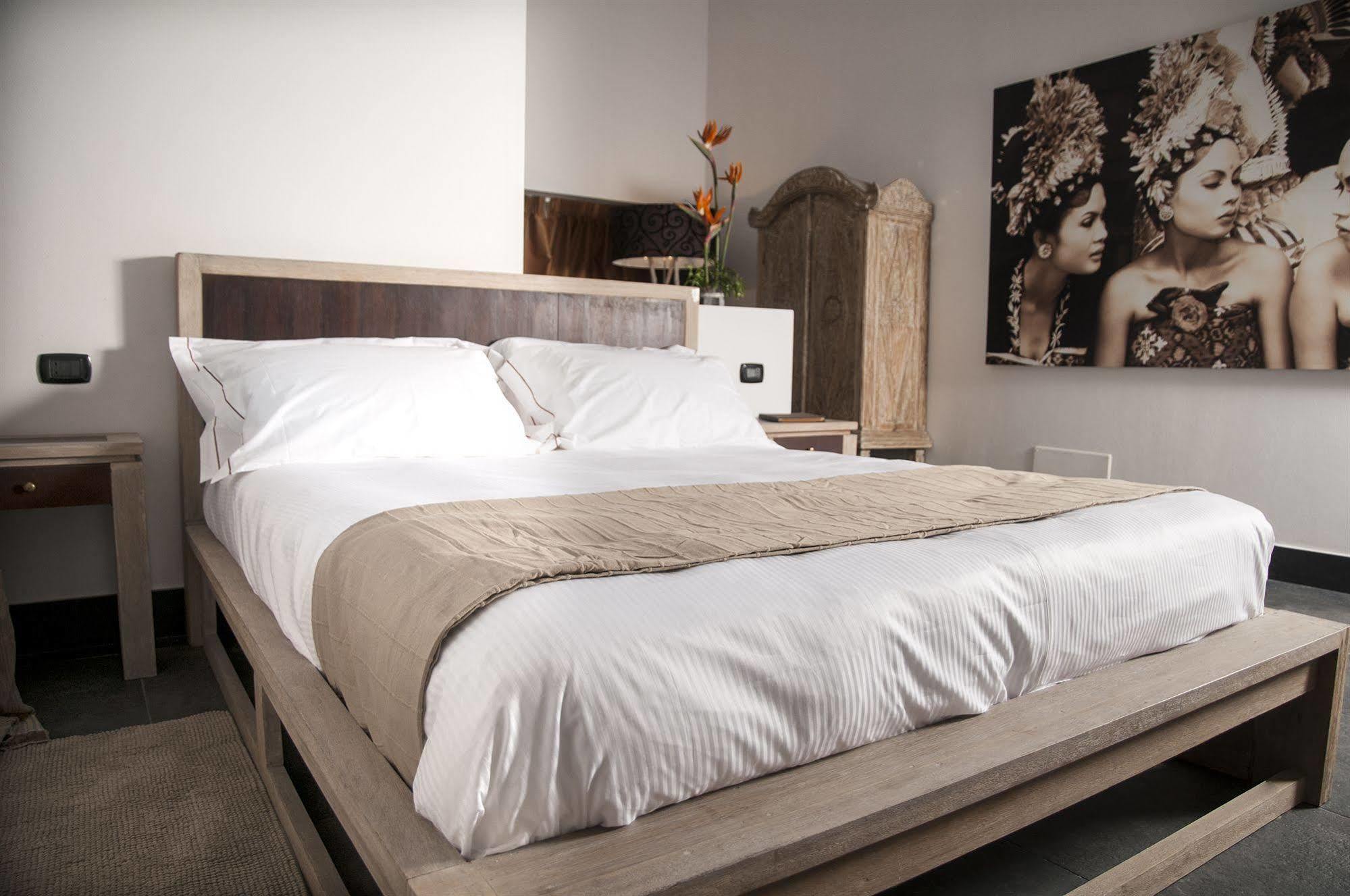 Seven Maze Charming House Bed & Breakfast Bari Exterior photo
